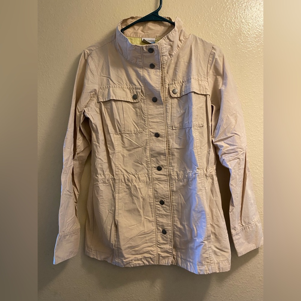Women Columbia utility jacket size Small (A103)